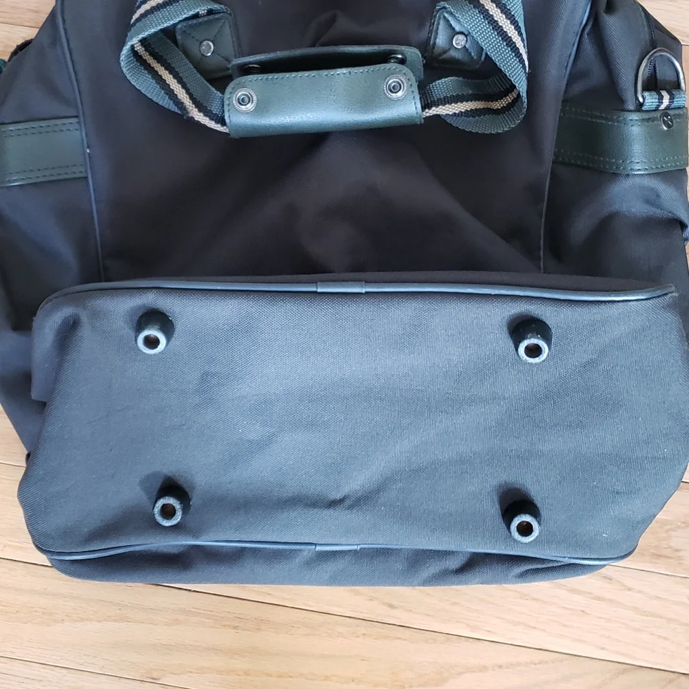 Samsonite Carry on Overnight Canvas Bag Green Shoulder Strap Weekend Travel Tech